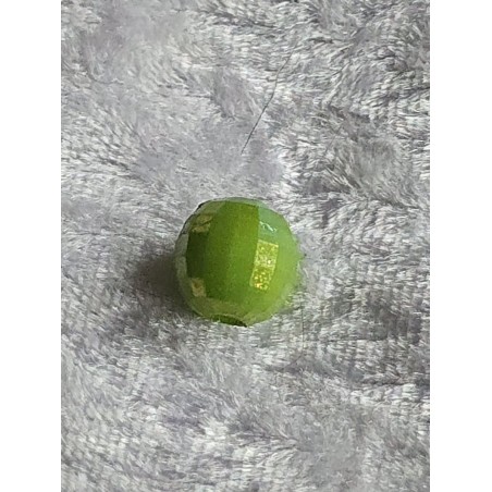 Kunststoff Perle mit Struktur grün
