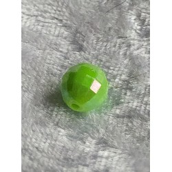Kunststoff Perle mit Struktur grün