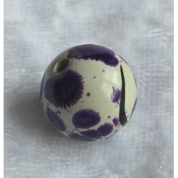 Kunststoff Perle creme/violette