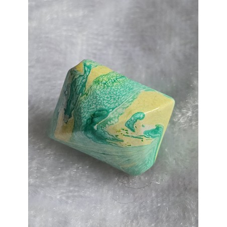 Kunststoff Perle schräg mint/gelb