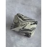 Kunststoff Perle schräg schwarz/weiss