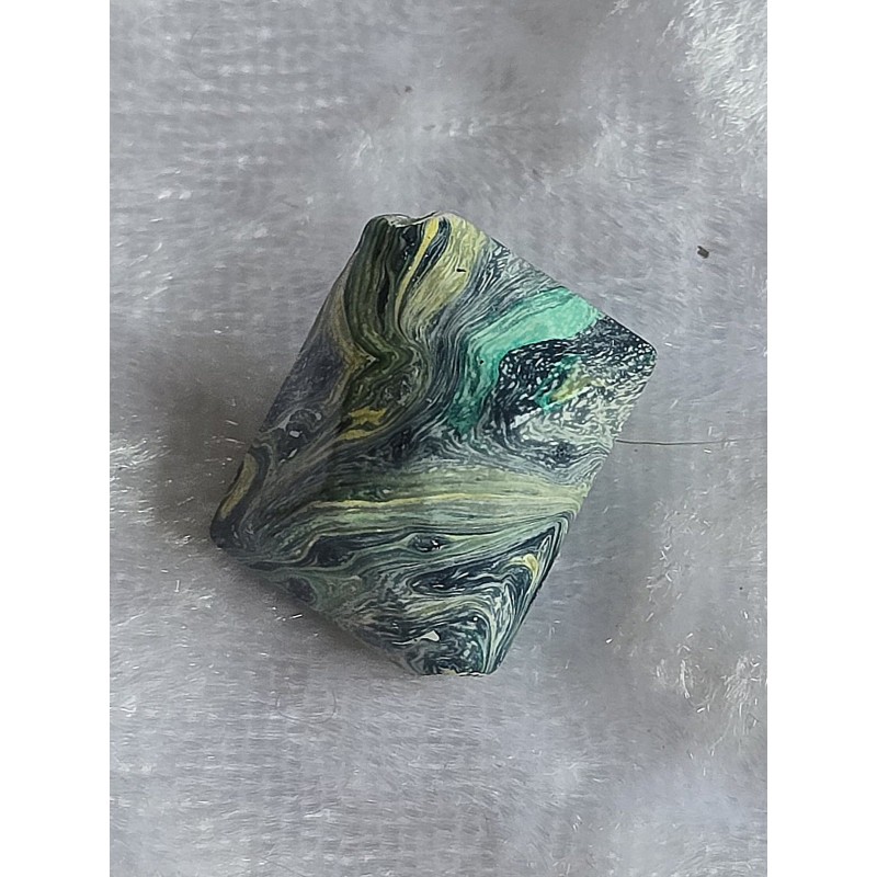 Kunststoff Perle schräg petrol/gelb/mint