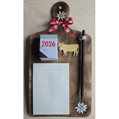 Brettchen mit Notizblock/Kalender 2026 und Bleistift rot