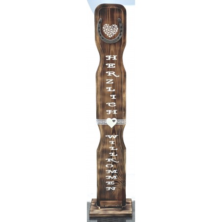 Schild stehend geflammt " Herzlich Willkommen" /Hufeisen