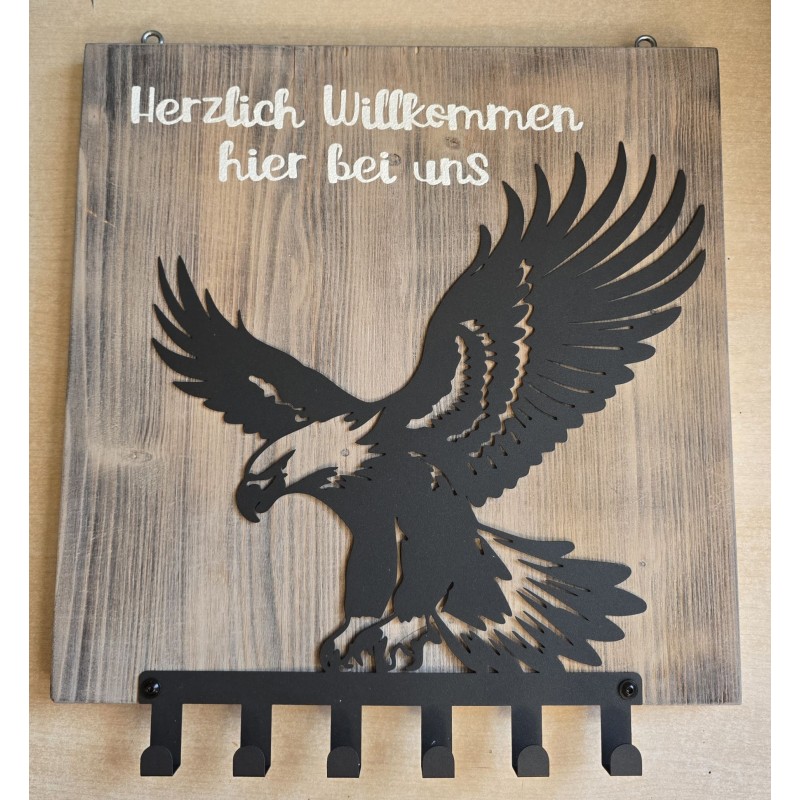 Garderobe Adler "Herzlich Willkommen hier bei uns"