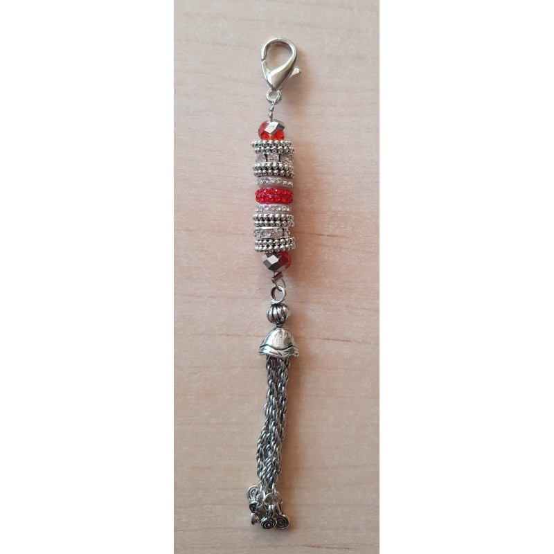 Schmuckanhänger mit Strassperlen rot