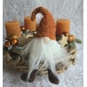 Adventsgesteck Schwemmholz rund Wichtel cognac