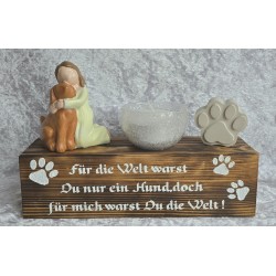 Hunde Gedenkstätte " Für die Welt ... " geflammt