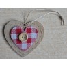 Holz Aufhänger Herz mit Karo rot