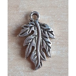 Anhänger Blatt