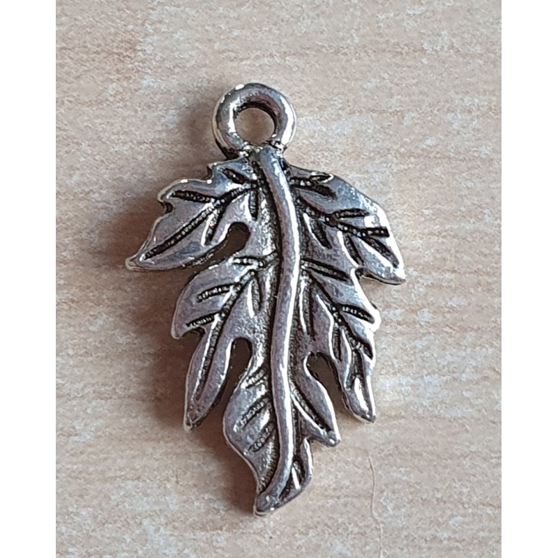 Anhänger Blatt