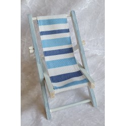 Liegestuhl blau