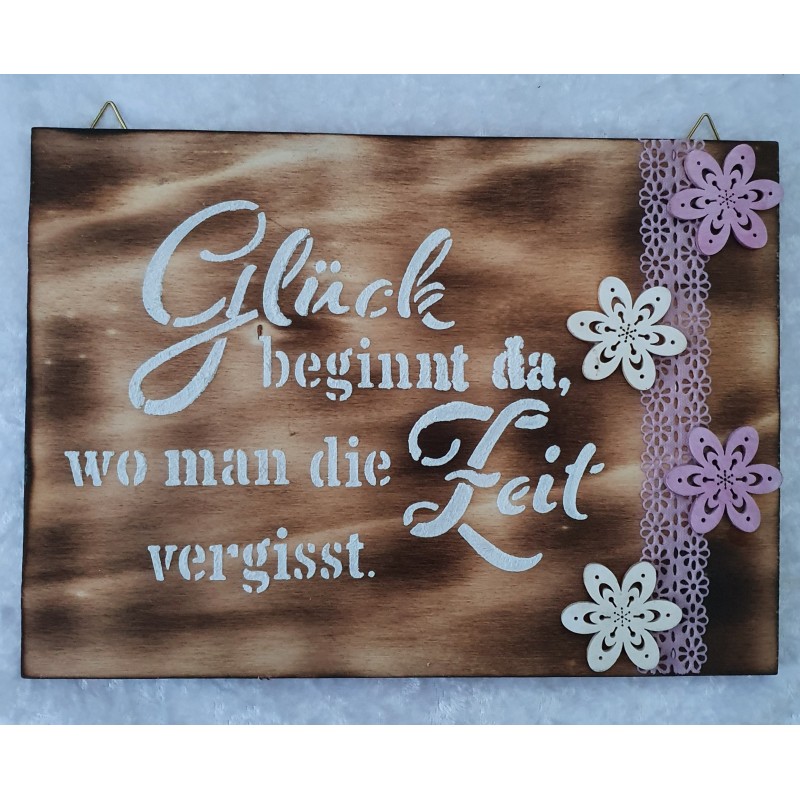 Schild Glück beginnt....