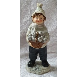 Junge mit Korb Polyresin