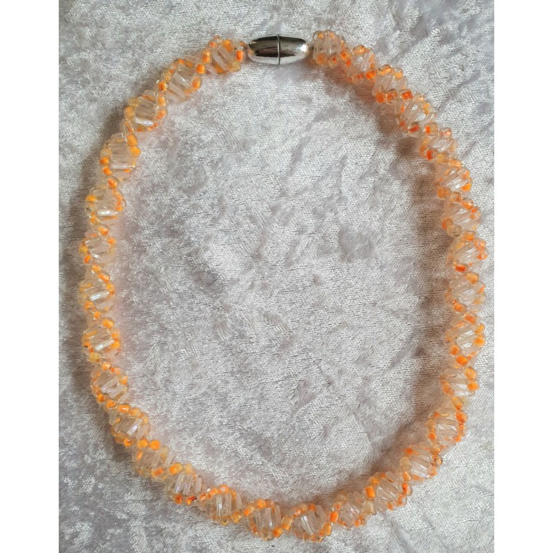 Gefädelte Halskette neon orange