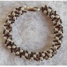 Gefädeltes Armband bordeaux/weiss