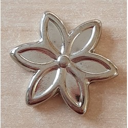 Kunststoff Perle Blume silberfarbig
