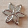 Kunststoff Perle Blume silberfarbig