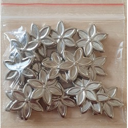 Kunststoff Perle Blume silberfarbig