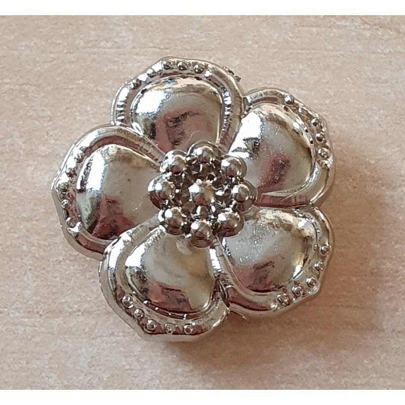 Kunststoff Perle Blume silberfarbig