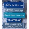 Schild Glück ist...