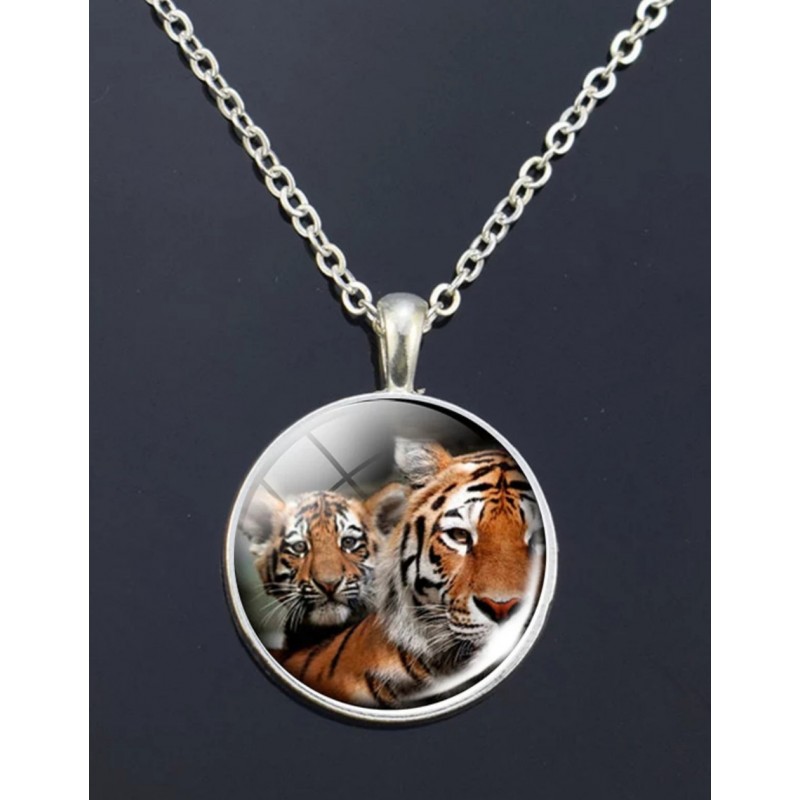 Kette mit Cabochon Anhänger Tiger
