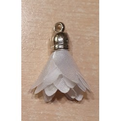 Stoff Quasten weiss