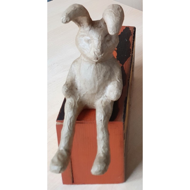 Pappmache Hase Kantenhocker