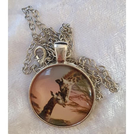 Kette mit Cabochon-Anhänger Giraffen