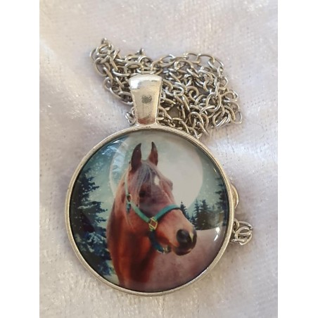 Kette mit Cabochon-Anhänger Pferd 3