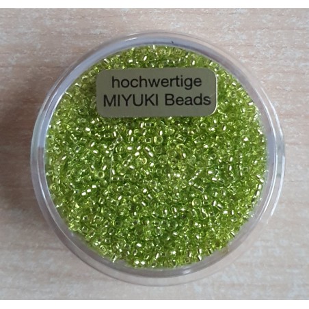Miyuki Rocailles silverlined light green
