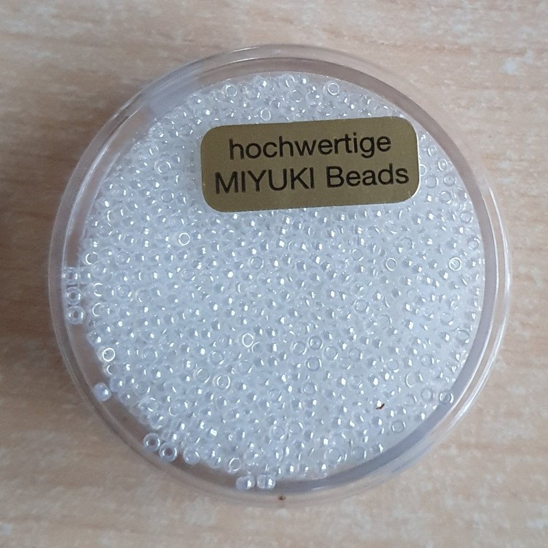 Miyuki Rocailles ceylon white