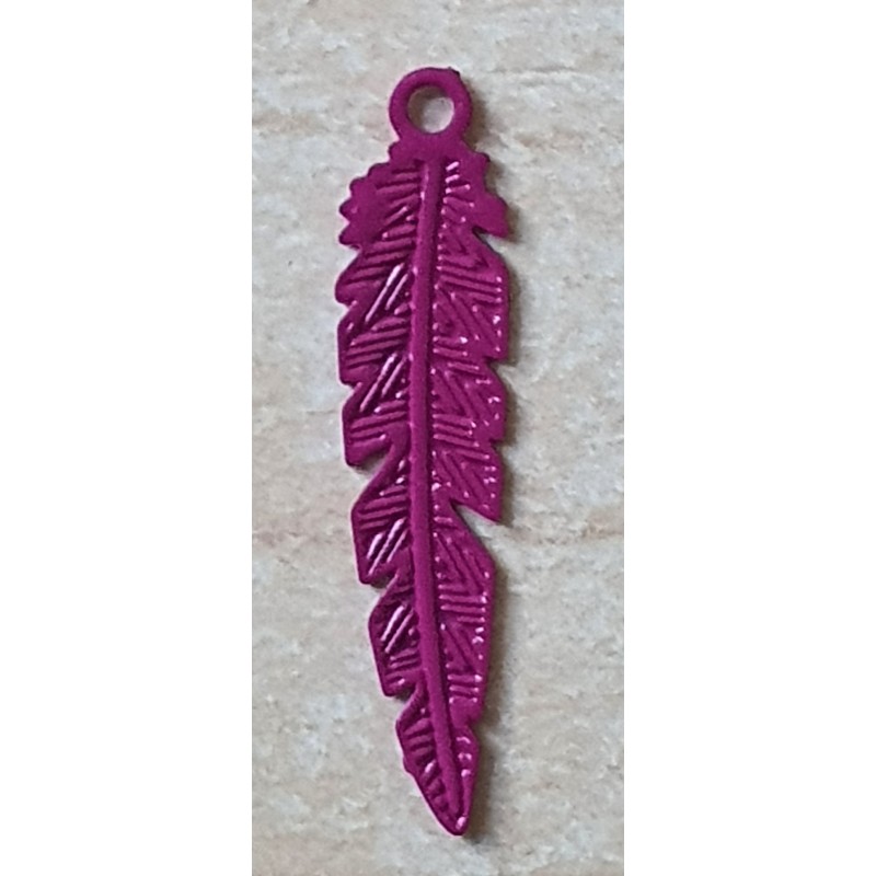 Metall Anhänger Feder magenta
